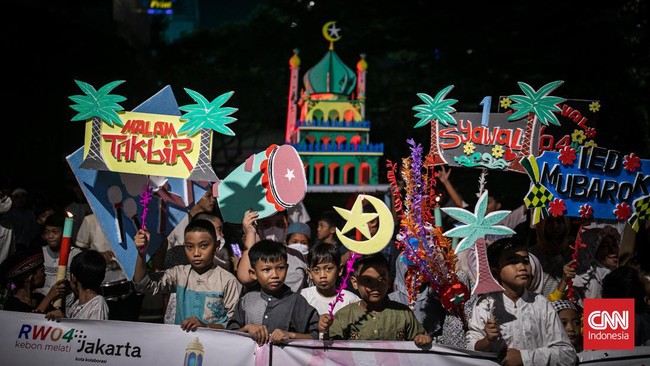 Polda Metro Jaya mengimbau agar masyarakat yang berada di Jakarta dan daerah sekitarnya untuk tidak melakukan takbir keliling di jalanan pada malam takbiran.
