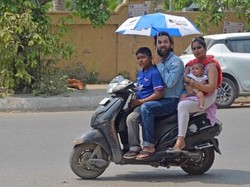 25 Orang Tewas di Maharashtra India Gegara Suhu Panas Ekstrem