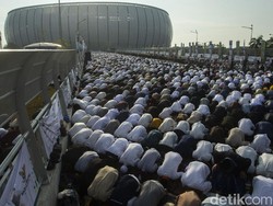 Bolehkah Salat Idul Fitri Sendiri di Rumah? Ini Penjelasannya