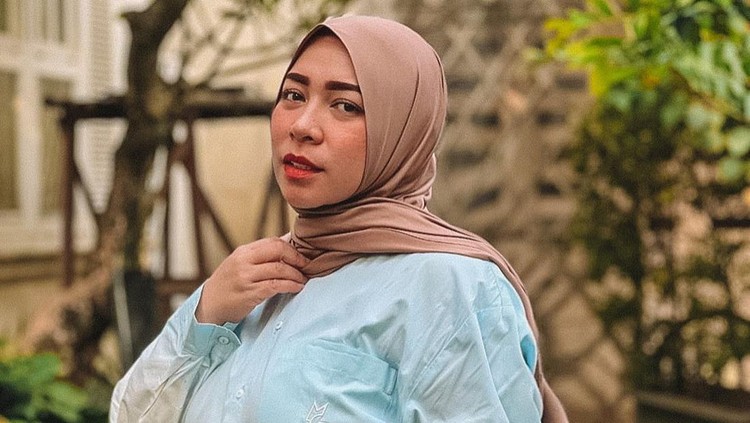 Melly Goeslaw Melly Goeslaw