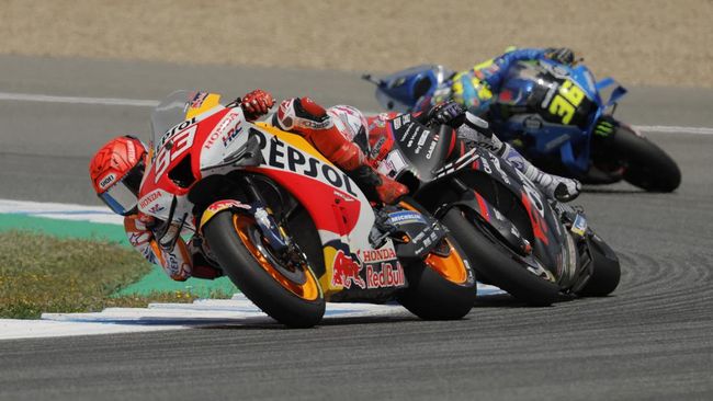 Penyelamatan Siku Ajaib, Bukti Kehebatan Marquez di MotoGP Spanyol Marc Marquez memperlihatkan kehebatan soal urusan menjinakkan motor RC213V saat finis keempat di MotoGP Spanyol.