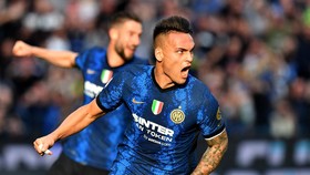 img-title Hasil Fiorentina vs Inter Milan: La Beneamata Menang Susah Payah