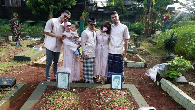 Vanessa Angel dan Bibi Andriansyah ‘Hadir’ di Nikahan Frans Faisal