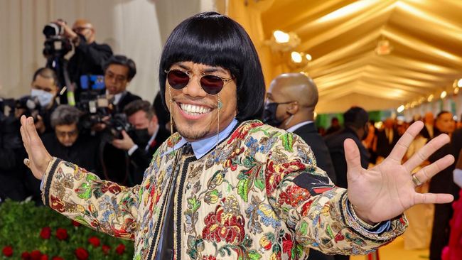 Foto profil Instagram Anderson .Paak berubah menjadi Pak Tarno setelah viral usai Met Gala 2022.