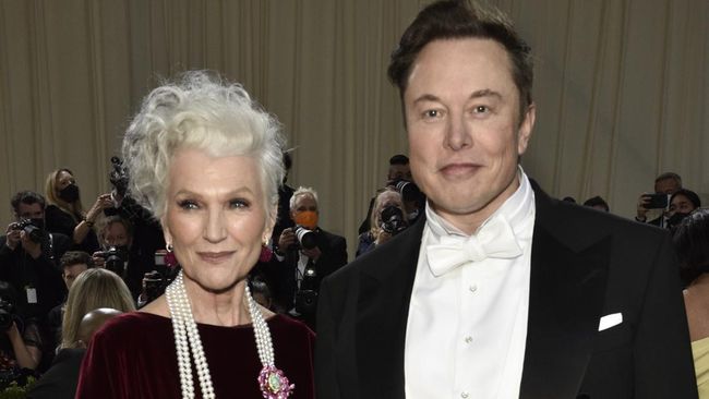 Miris! Elon Musk Orang Terkaya, Ibunya Malah Tidur di Garasi