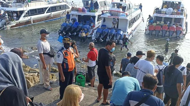 Kunjungan wisatawan domestik dan asing yang mengunjungi wilayah Pulau Nusa Penida hingga Nusa Lembongan Baliterus meningkat selama lebaran.