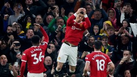 Hasil Liga Inggris: Ronaldo Cetak Gol, MU Hajar Brentford 3-0