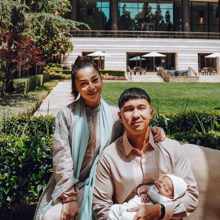 <p>Anak pertama Nikita Willy & Indra lahir pada 7 April 2022 di Cedars Sinai Medical Center. Rumah sakit dan obgyn yang membantu proses Nikita Willy merupakan langganan para seleb Hollywood, lho. Tak heran kalau biayanya fantastis, Bun. (Foto: instagram @nikitawillyofficial94)</p>