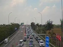 Penampakan Kemacetan Parah Gerbang Tol Jombang dan Exit Tol Tembelang