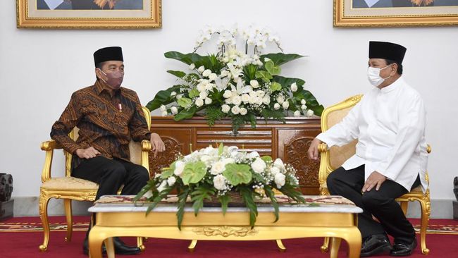 Presiden Joko Widodo memanggil Menteri Pertahanan Prabowo Subianto ke Istana Kepresidenan Jakarta hari ini. Apa yang dibicarakan?