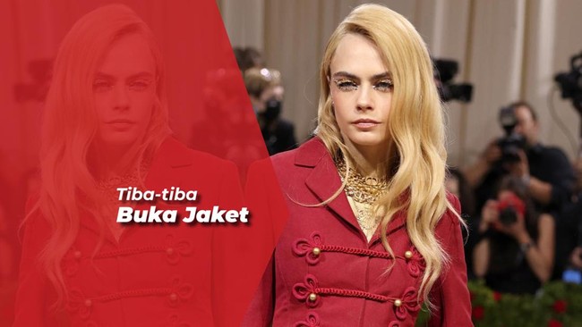Cara Delevingne Buka Baju di Met Gala Langsung Jadi Manusia Emas