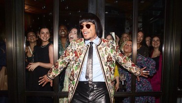 img-title Disebut Mirip, Anderson Paak Pajang Foto Pak Tarno di Profil IG