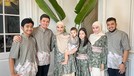 Potret OOTD Kompak Keluarga Artis Rayakan Lebaran