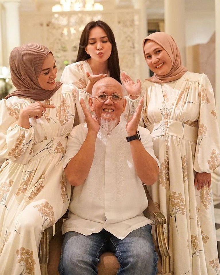 Shandy Aulia Shandy Aulia