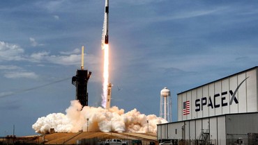 img-title Permen Kopi Jadi Camilan Astronot SpaceX? Begini Cara Konsumsinya