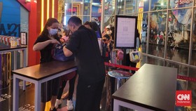 Sword Swallower Kelas Dunia Siap Beraksi di Trans Studio Cibubur