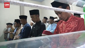 VIDEO: Jemaah Aboge Rayakan Idulfitri Hari Rabu