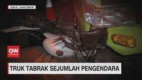 VIDEO: Truk Tabrak Sejumlah Pengendara
