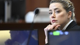 Daftar Dugaan Kekerasan Johnny Depp ke Amber Heard Versi Psikolog