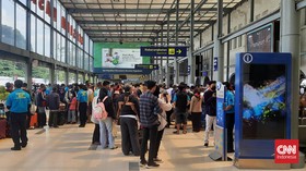 SMRC: Kepuasan Publik ke Jokowi Naik karena Mudik Lebaran