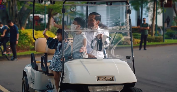 Jokowi Bersama Cucu