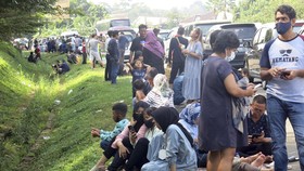 FOTO: Macet Panjang Hantui Libur Lebaran di Puncak Bogor