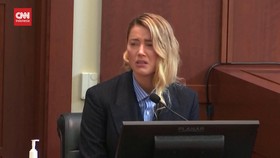 VIDEO: Amber Heard Sebut Johnny Depp Cari Kokain di Celana Dalam