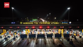 VIDEO: Momen Arus Balik di KM 70 Gerbang Tol Cikampek Utama Rabu Malam