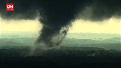 VIDEO: Tornado Dahsyat Hantam Oklahoma, Ratakan Rumah Warga