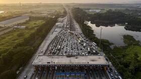 Gerbang Tol Mau Dihapus, Mobil Tak Perlu Antre Saat Bayar Tanpa Sentuh