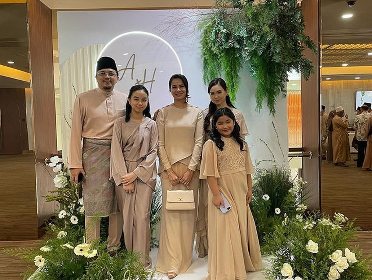 Engku Emran dan Noor Nabila