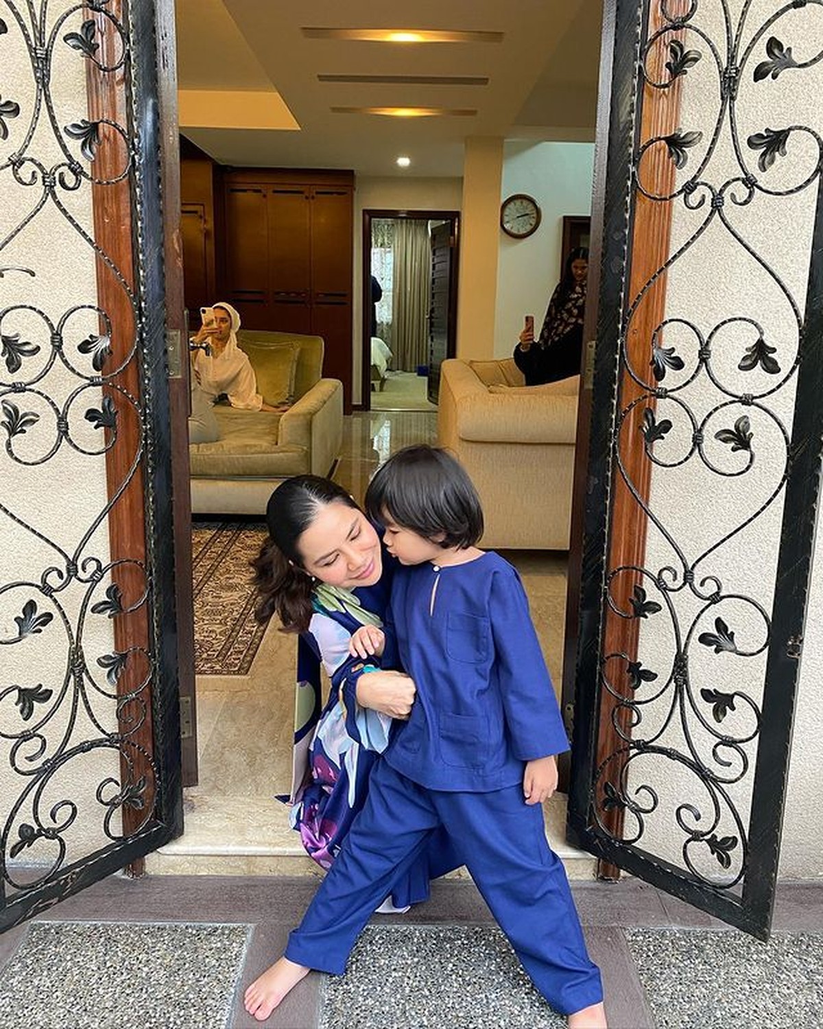 Engku Emran dan Noor Nabila