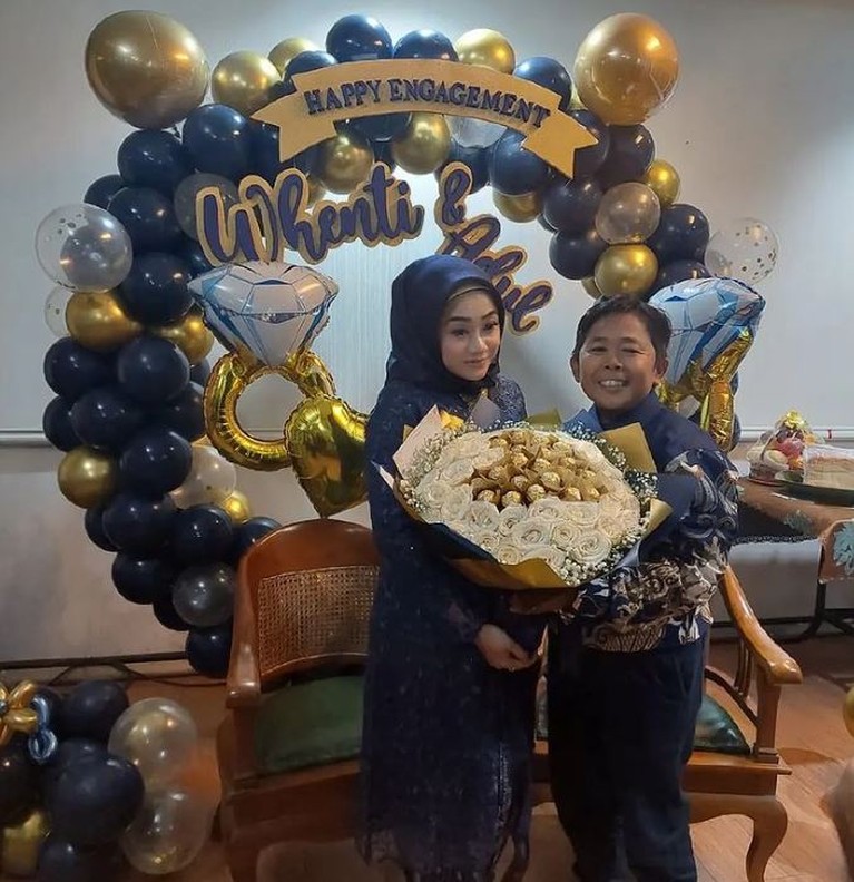 Momen Lamaran Adul Momen Lamaran Adul