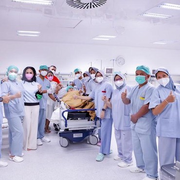 8 Momen Mewah Prosesi Khitan Kellen, Anak Krisdayanti & Raul Lemos