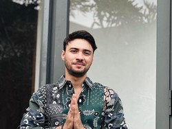 Mas Bian, Refal Hady Masuk Nominasi Pria Tertampan di Dunia