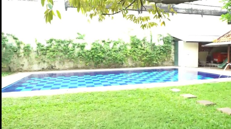 Rumah Tukul Arwana Rumah Tukul Arwana