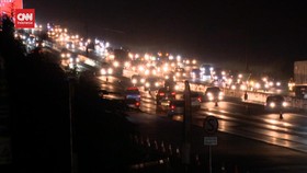 VIDEO: Polisi Terapkan One Way dari Tol Palimanan HIngga Tol Cikampek