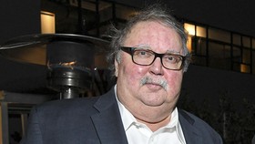Aktor 'Friends' Mike Hagerty Meninggal Dunia di Usia 67 Tahun