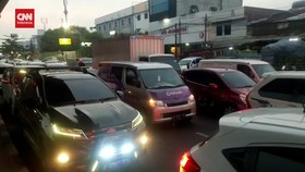 VIDEO: Kalimalang Macet Total Imbas One Way Arus Balik Tol Japek