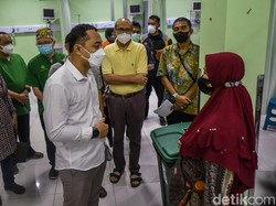 Eri Jenguk Korban Perosotan Ambrol, Minta Pengelola Kenpark Tanggung Jawab