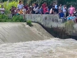 Remaja di Batu Bara Hilang usai Melompat ke Sungai Berarus Deras