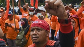 1.100 Personel Gabungan Amankan Aksi Buruh di MK dan Istana