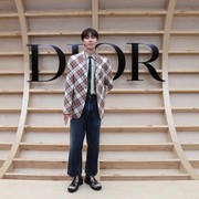 Dari Nam Joo Hyuk hingga Hwang In Youp, Simak Gaya Stylish Para Aktor Korea di Fashion Show Dior