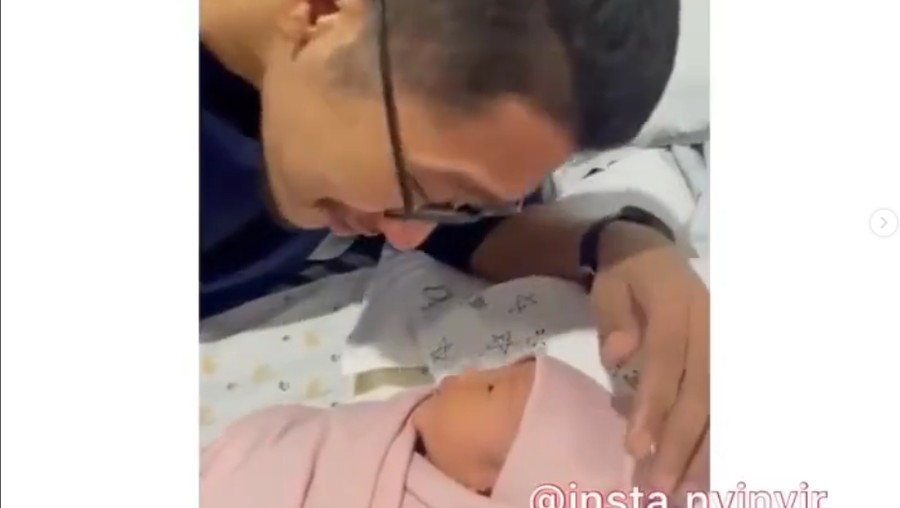 Kisah sedih wanita yang meninggal dunia usai melahirkan.