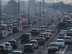 Awas Macet! Ada Perbaikan Jalan di Tol Jakarta-Cikampek Malam Ini