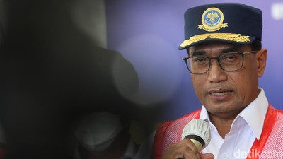 img-title Menhub Sebut Rekayasa Lalin Pangkas Separuh Waktu Perjalanan Mudik