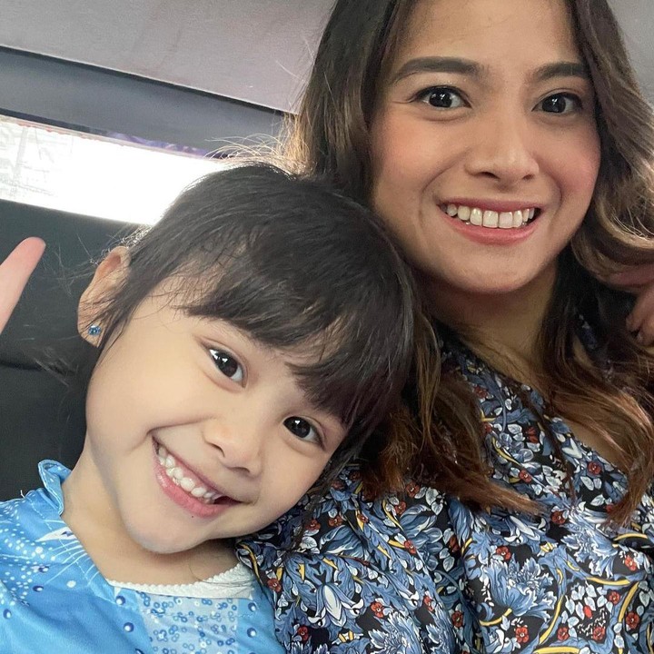 <p>Lahir dan dibesarkan di Sydney, Australia, Bridgia Kalina Kharisma sudah fasih berbahasa Inggris meski baru berusia 4 tahun, nih. (Foto: Instagram @septriasaacha)</p>