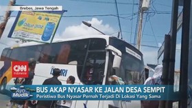 VIDEO: Bus AKAP Nyasar ke Jalan Desa Sempit