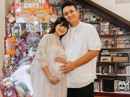 Terpopuler: Minyak Kayu Putih Atasi Flek Hitam - Istri Gilang Dirga Lahirkan Anak Pertama