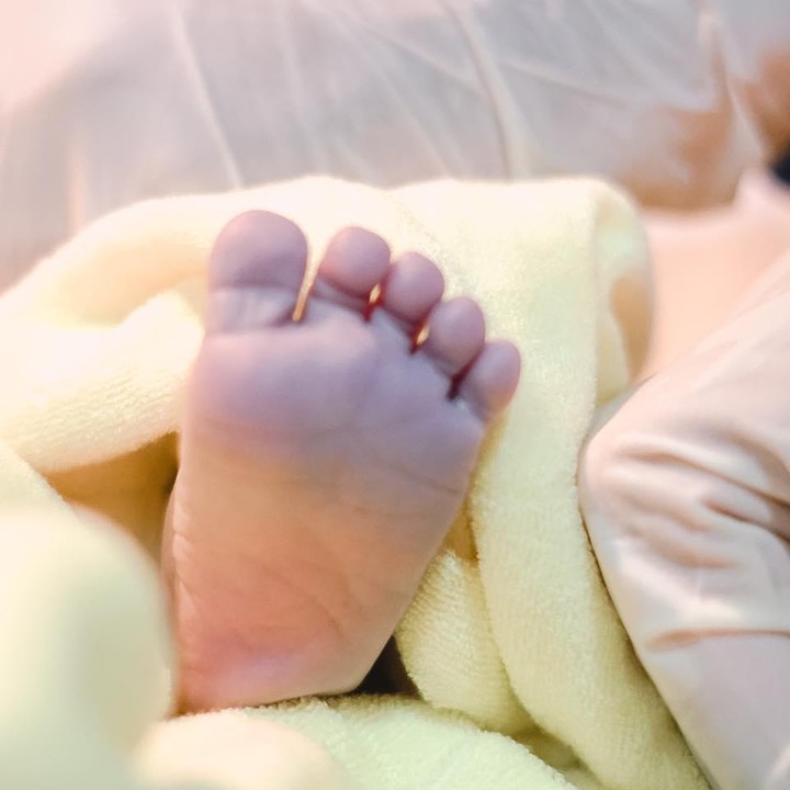 <p>Jessica Iskandar melahirkan anak keduanya pada Sabtu, 7 Mei 2022. Anak kedua Jessica Iskandar ini berjenis kelamin laki-laki, Bunda. Hingga kini, Jessica dan suaminya belum mengungkapkan nama buah hati mereka. (Foto: Instagram @inijedar)</p>